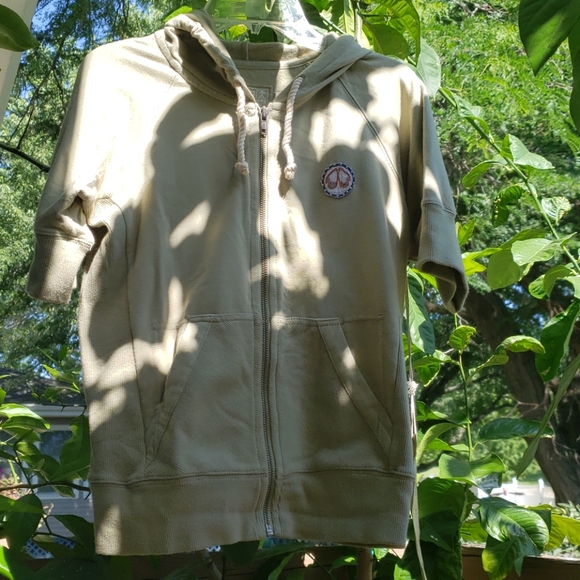 Da-Nang S Short Sleeve Zip Hoodir - Picture 1 of 7